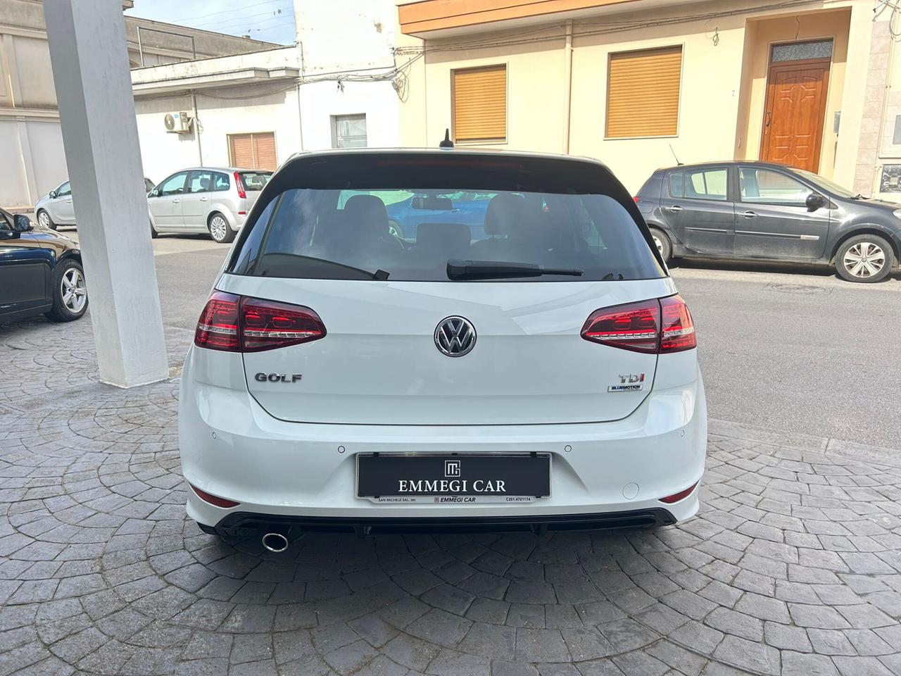 Volkswagen Golf 1.6 TDI 110Cv R-LINE DSG/LED-2017