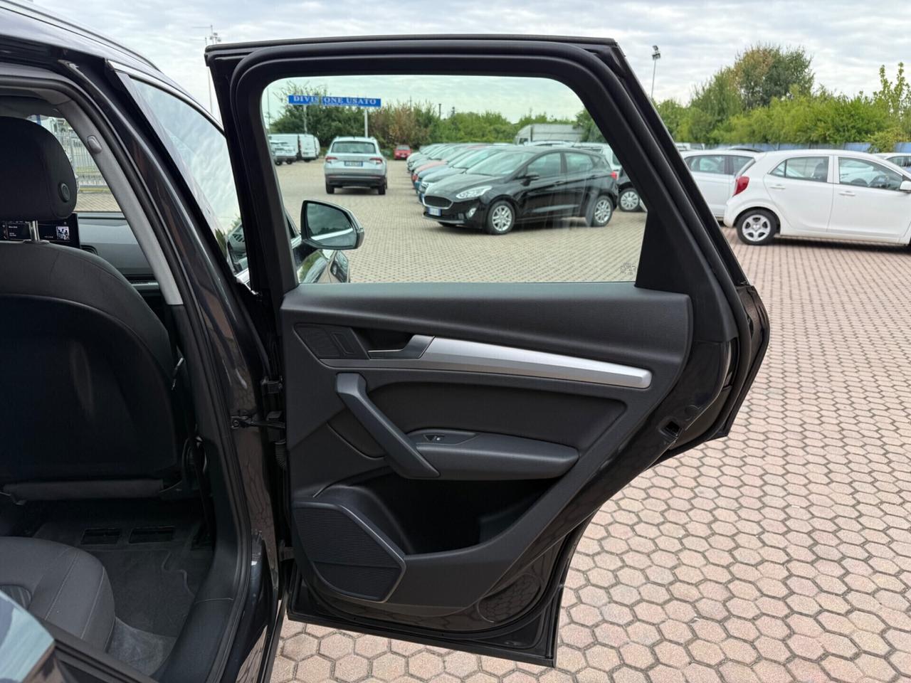 Audi Q5 40 TDI S tronic Business