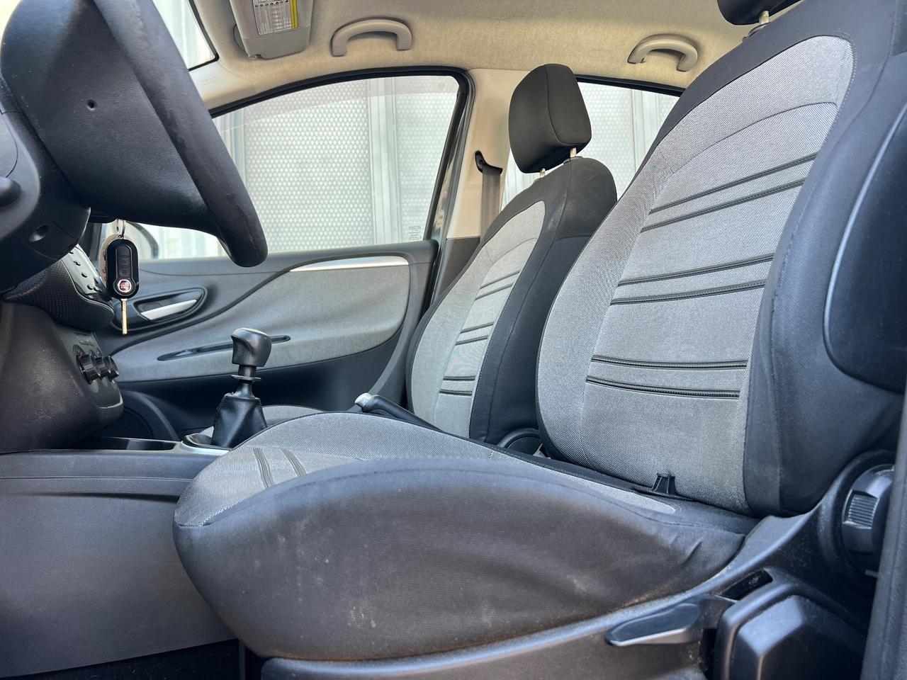 Fiat punto Evo1.4 benzina/Metano – 77CV | Anno 2012