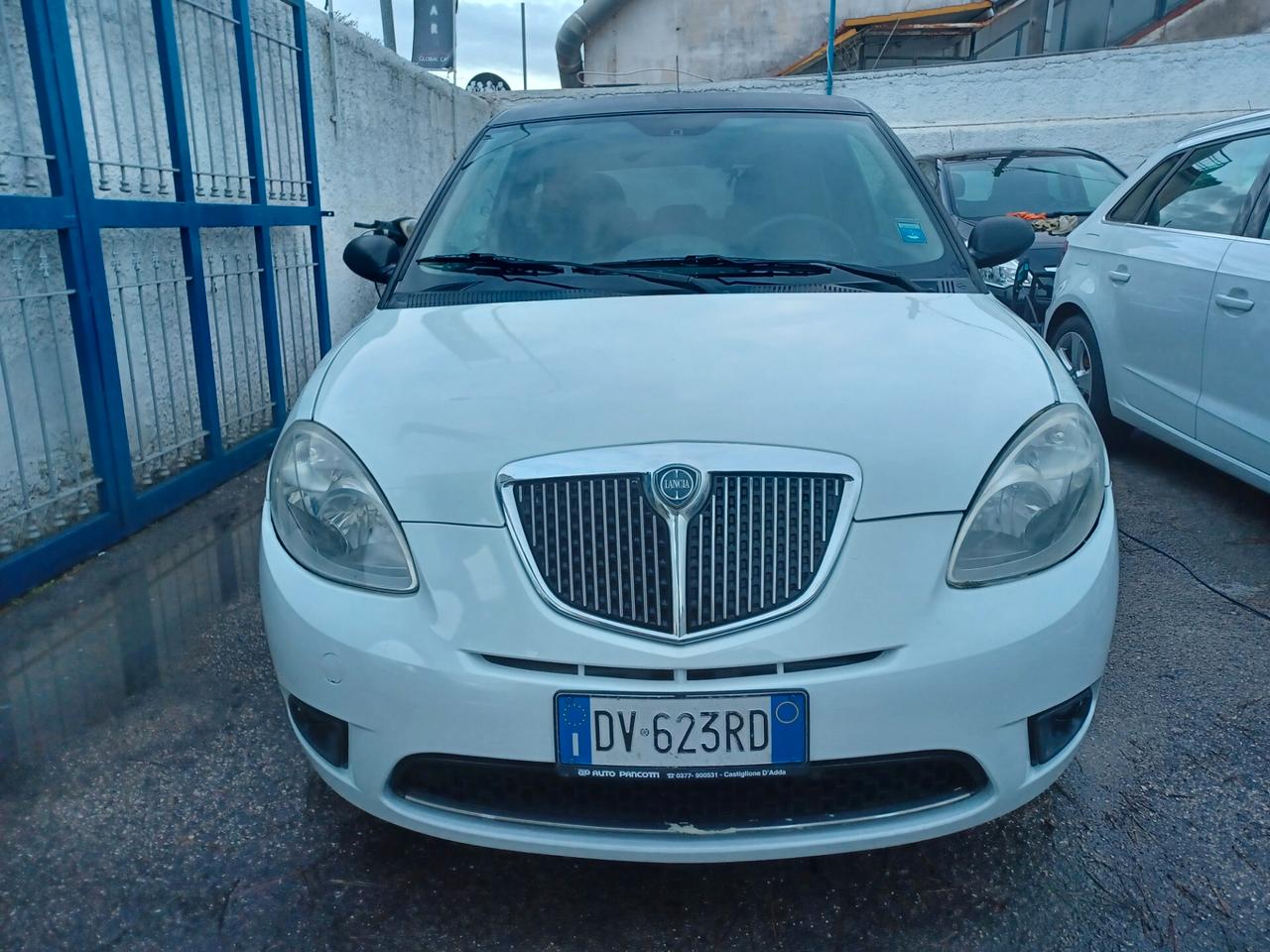 Lancia Ypsilon 1.3 M.JET BICOLORE SOLO 117000 KM