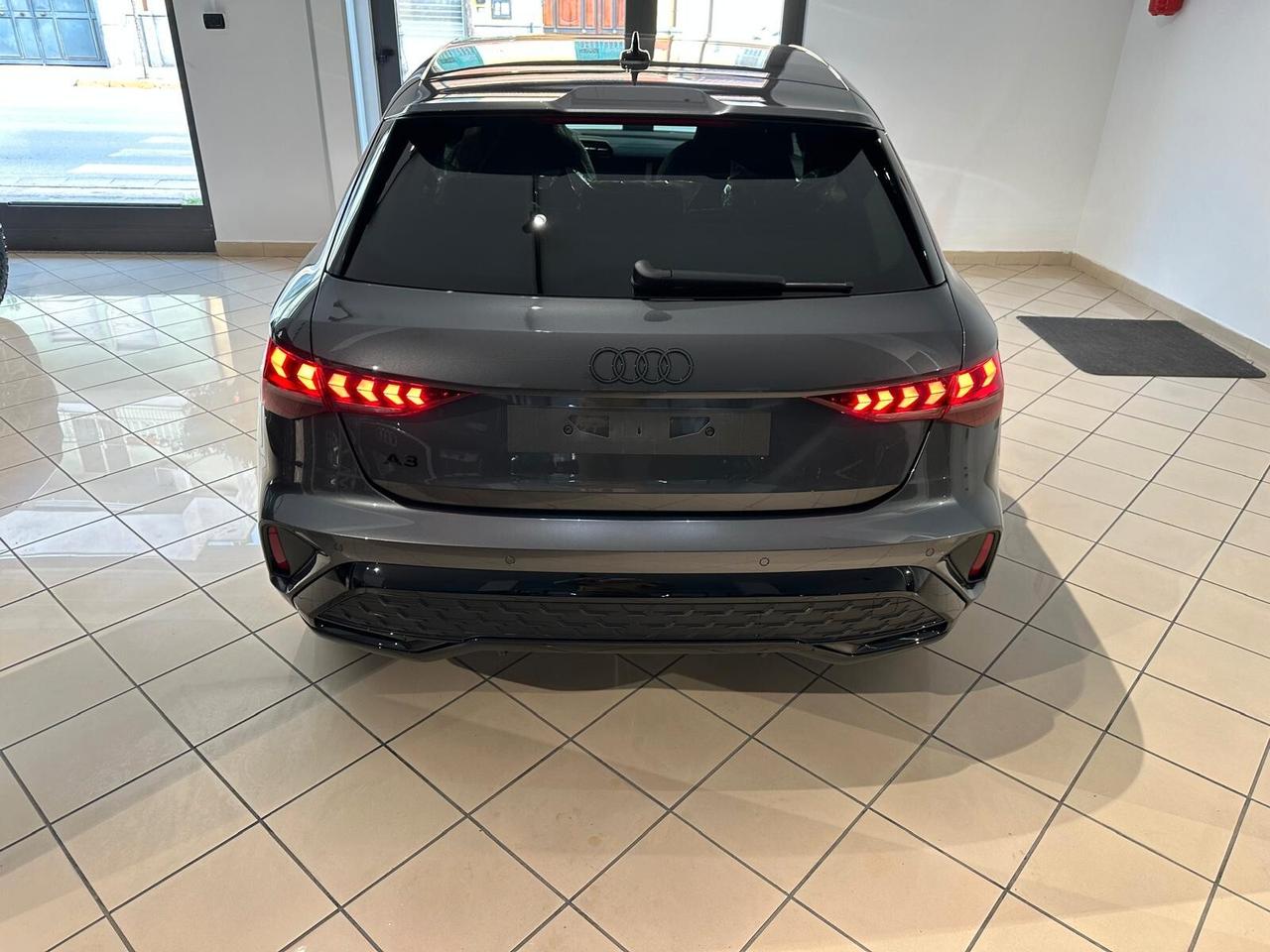 Audi A3 Sportback Black-line 35 2.0 tdi s-tronic