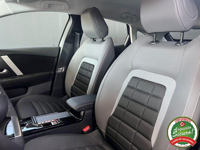 CITROEN C4 Hybrid 145 e-DCS6 Plus