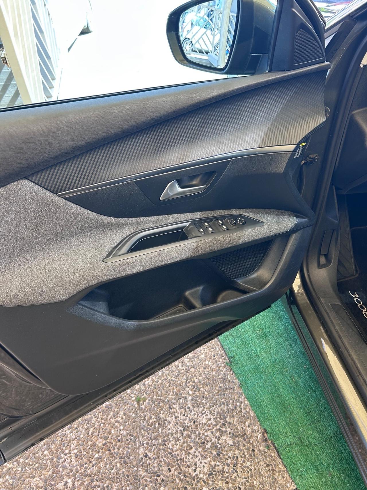 Peugeot 3008 BlueHDi 120 S&S Business