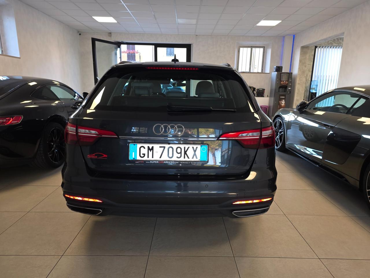 Audi A4 40 TDI S tronic Business