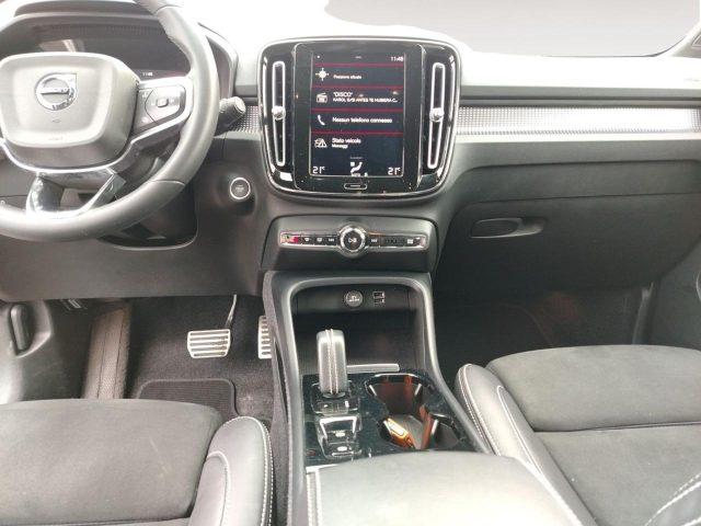 VOLVO XC40 B4 AWD Geartronic R-design