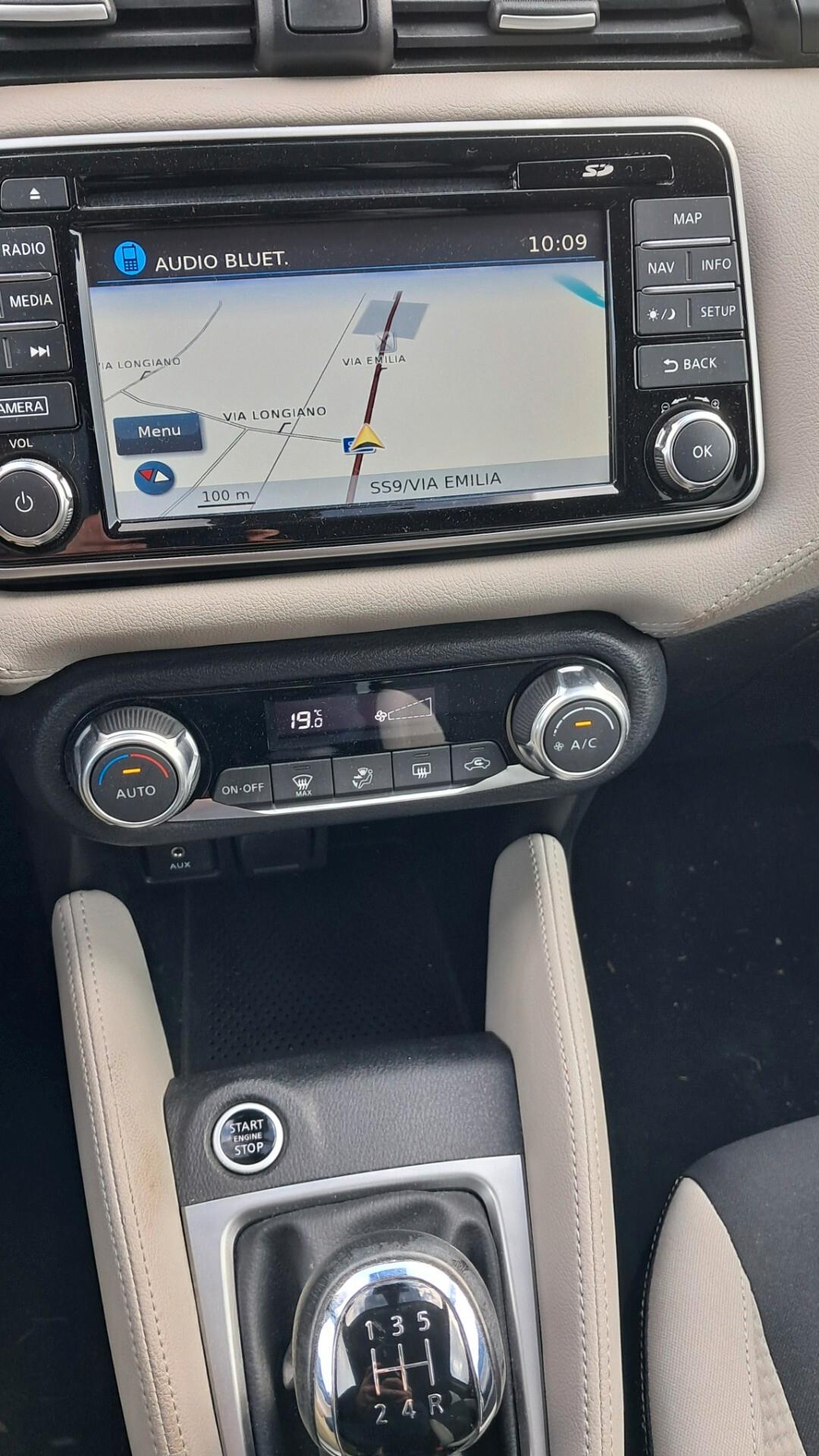 Nissan Micra 0.9 IG-T 12V 5 porte Tekna