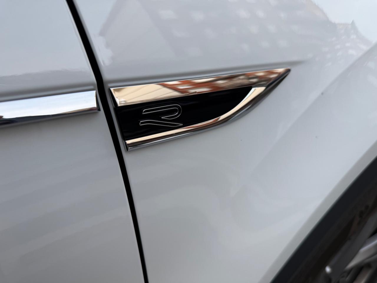 Volkswagen T-Roc 1.5 TSI DSG R-LINE PRONTA CONSEGNA