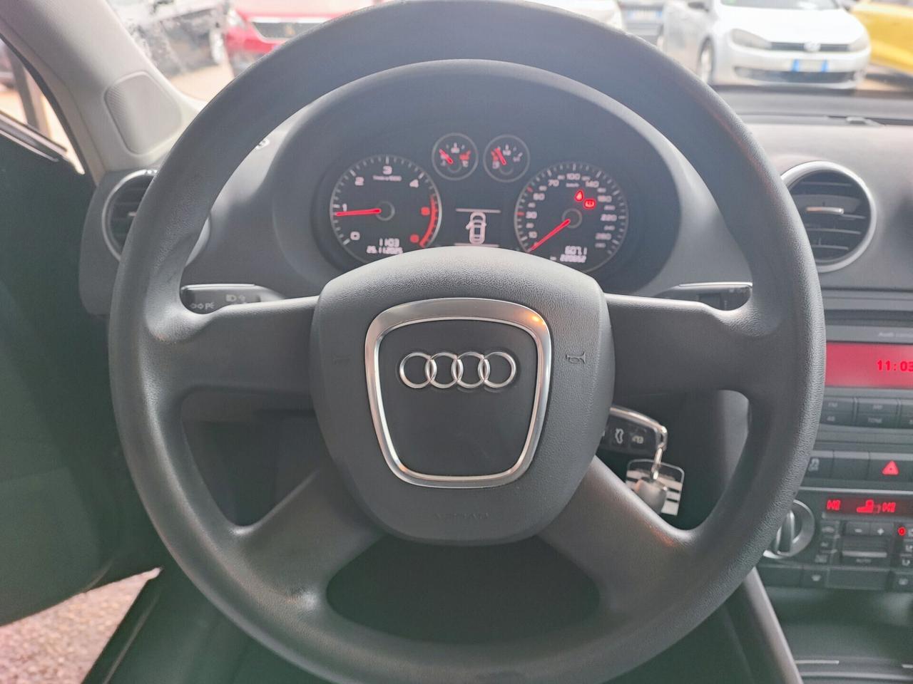 Audi A3 SPB 1.6 TDI 105 CV CR Attraction