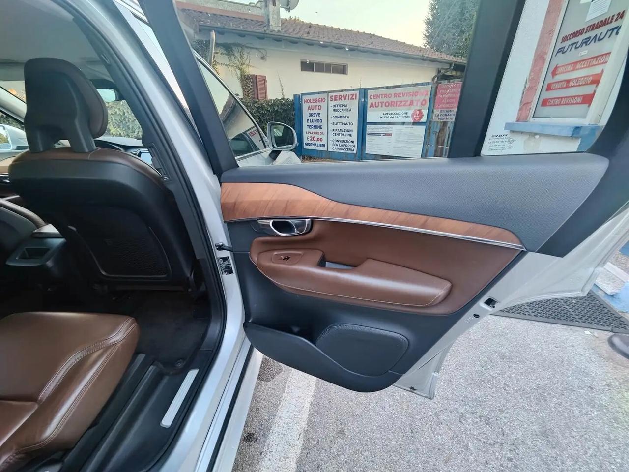 Volvo XC 90 XC90 D5 AWD Geartronic Inscription