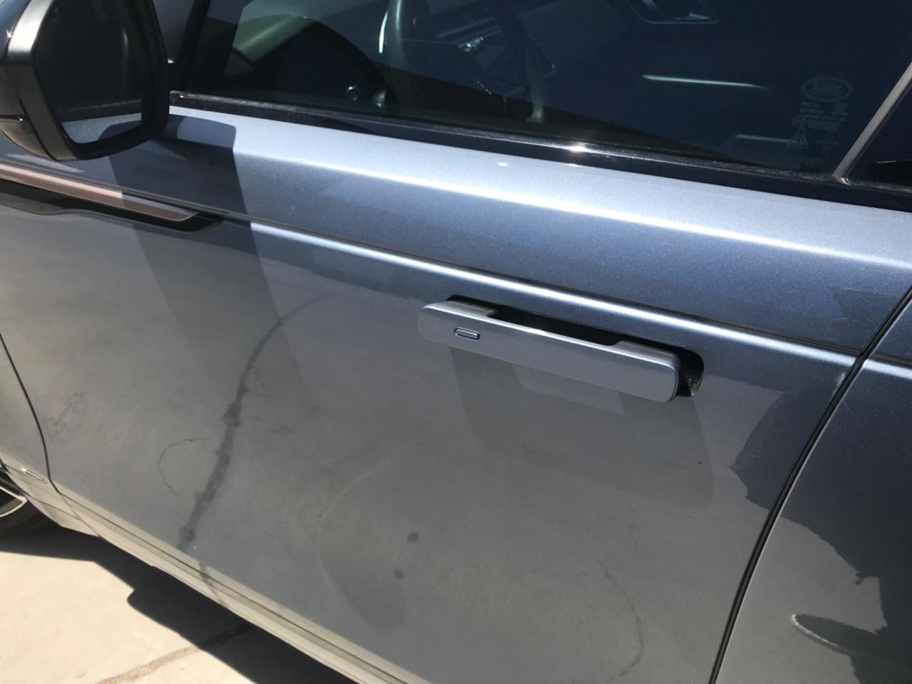Land Rover Range Rover Velar 3.0 V6 SD6 300 CV R-Dynamic SE. Garanzia ufficiale Land Rover