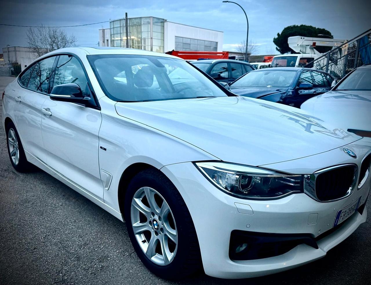 Bmw 3er Gran Turismo 320d xDrive Business Advantage aut.