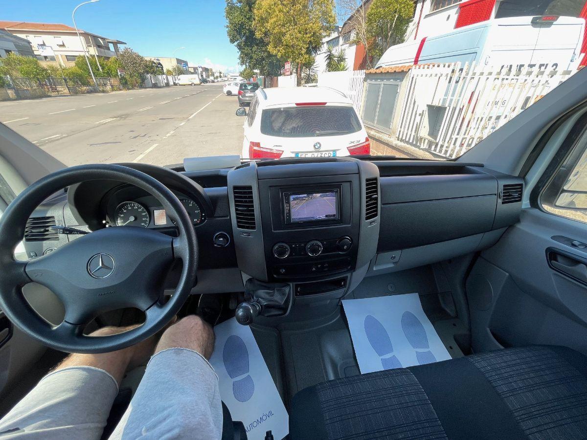 MERCEDES-BENZ SPRINTER 214CDI