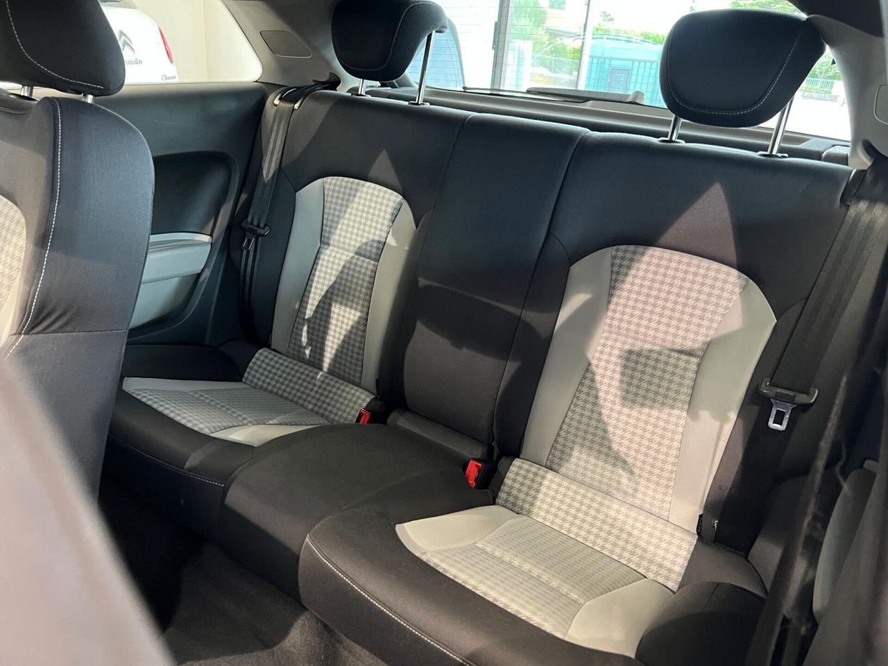 Audi A1 1.6 TDI 105 CV Attraction