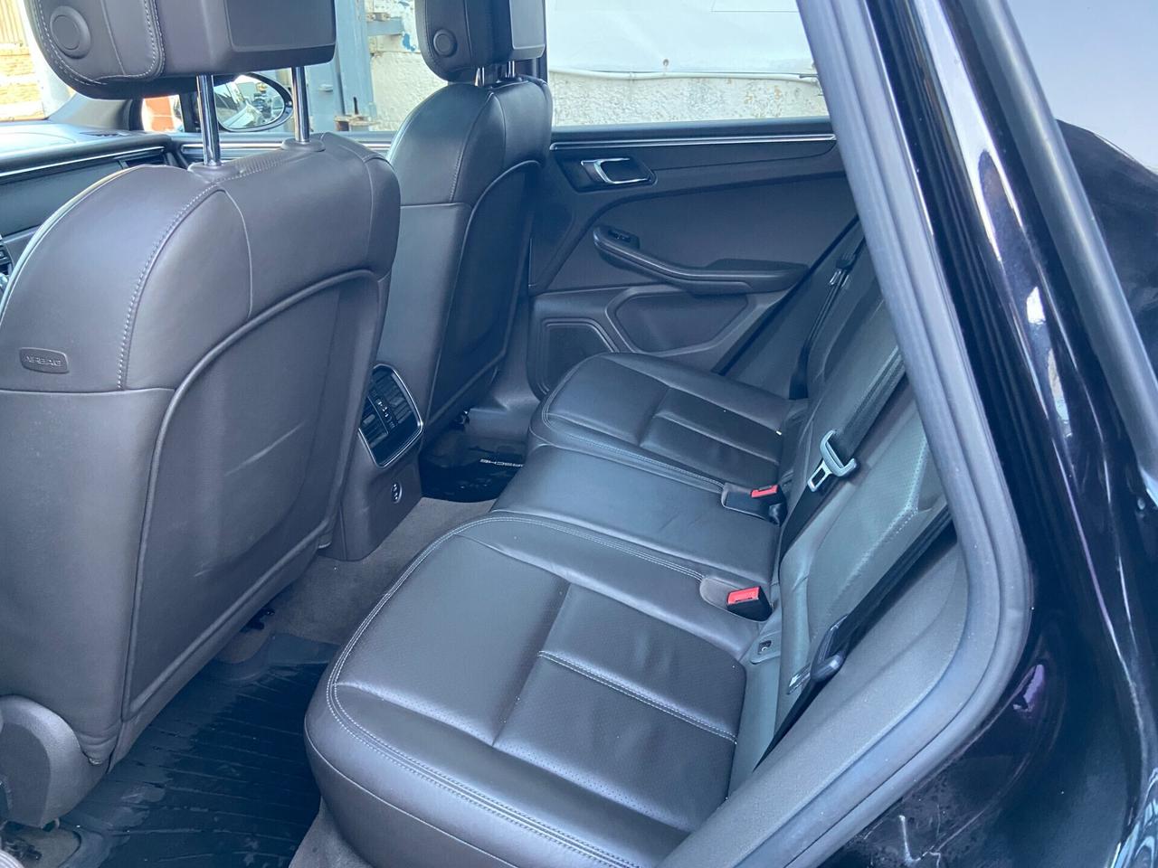 Porsche Macan 2.0 benzina full optional