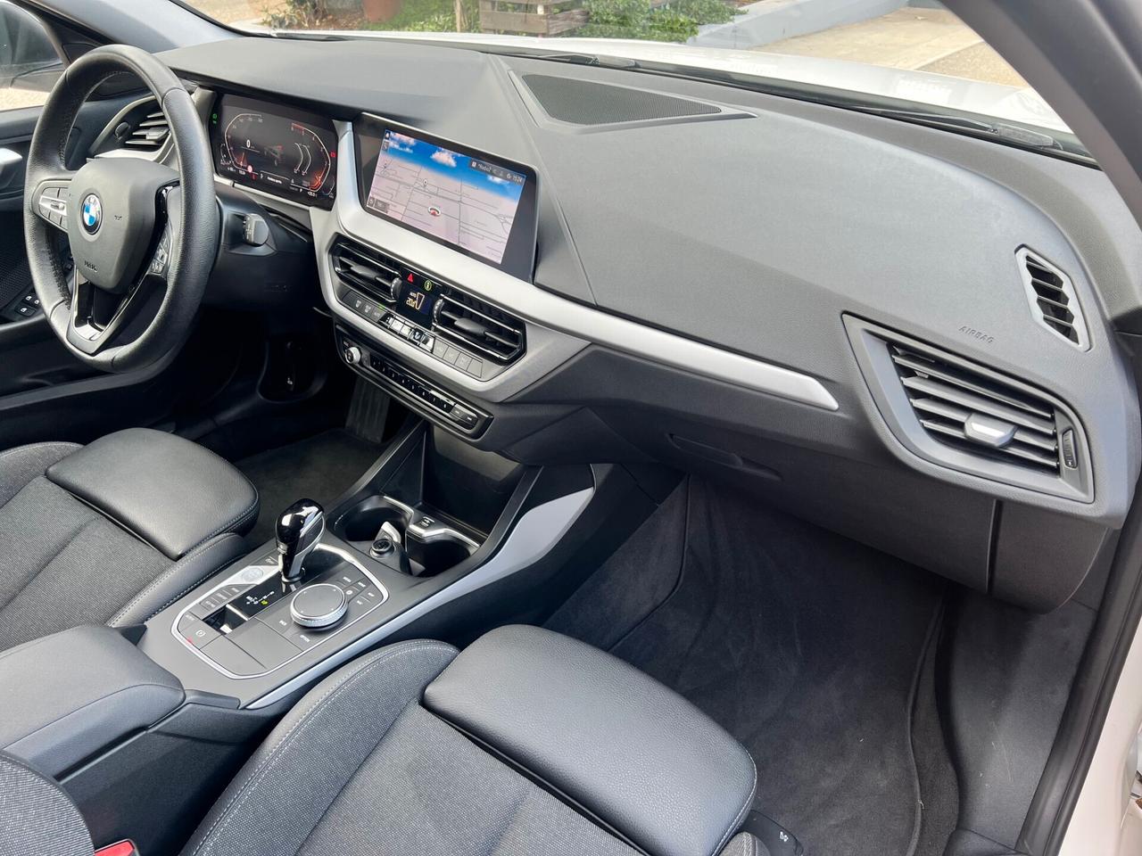 Bmw 116 d 115cv SPORT auto ADATTA NEOPAT. LED/VIRTUAL/17;