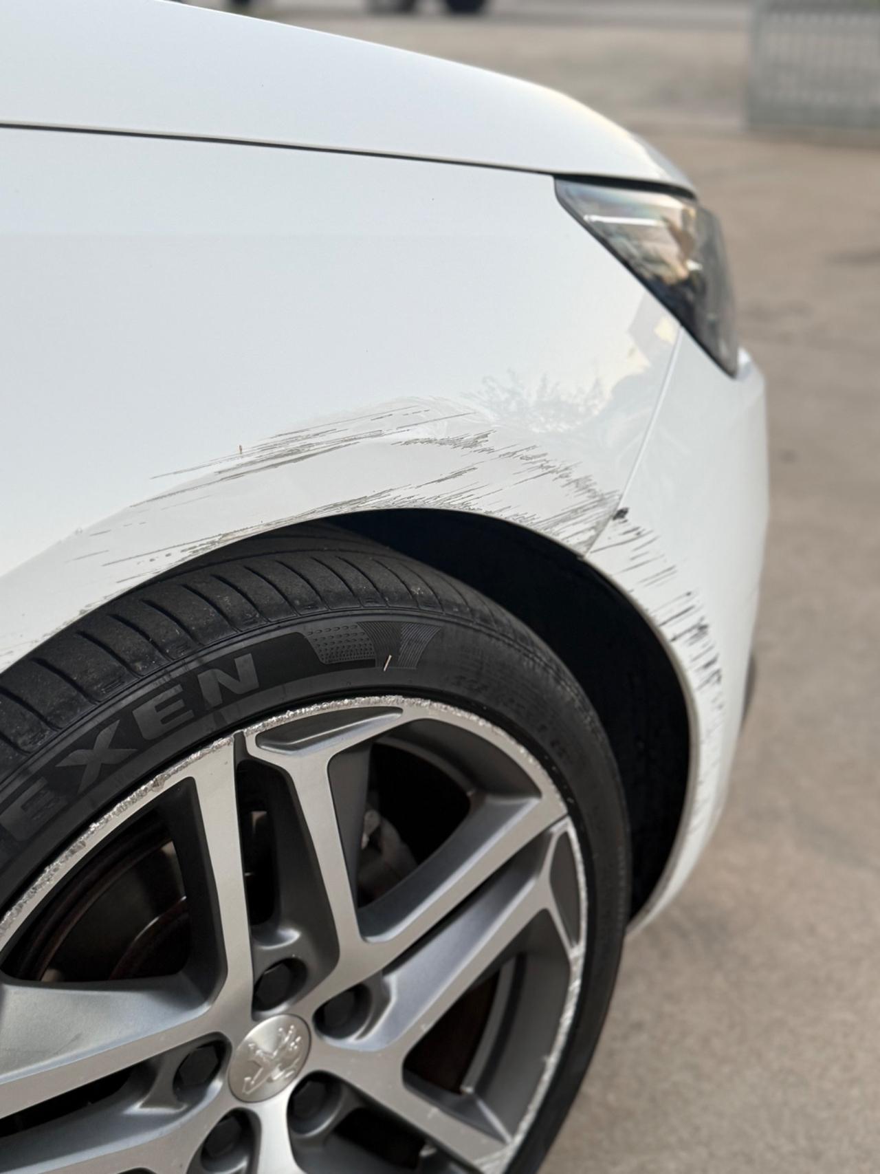 Peugeot 308 BlueHDi 120 S&S EAT6 GT Line