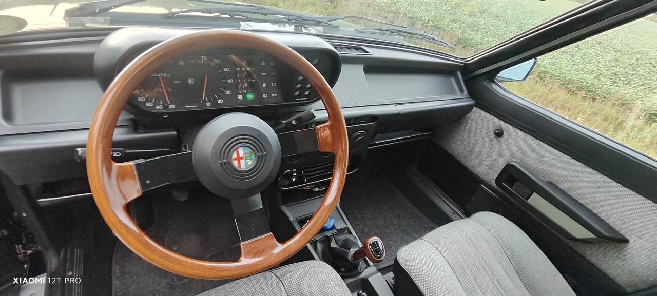 Alfa Romeo Giulietta 1600 blu olandese