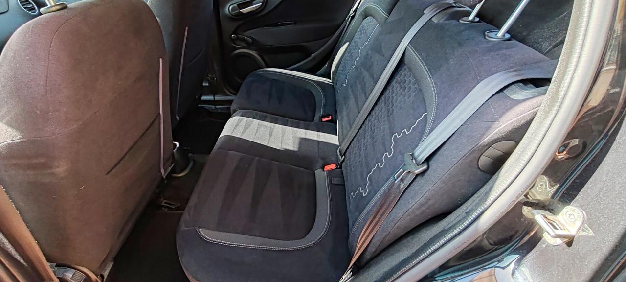 Fiat Punto automatica 1.4 S&S 8V 5 porte Lounge