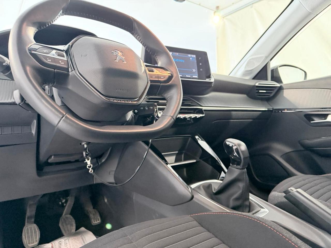 Peugeot 208 75CV NEOPATENTATI PRONTA CONSEGNA