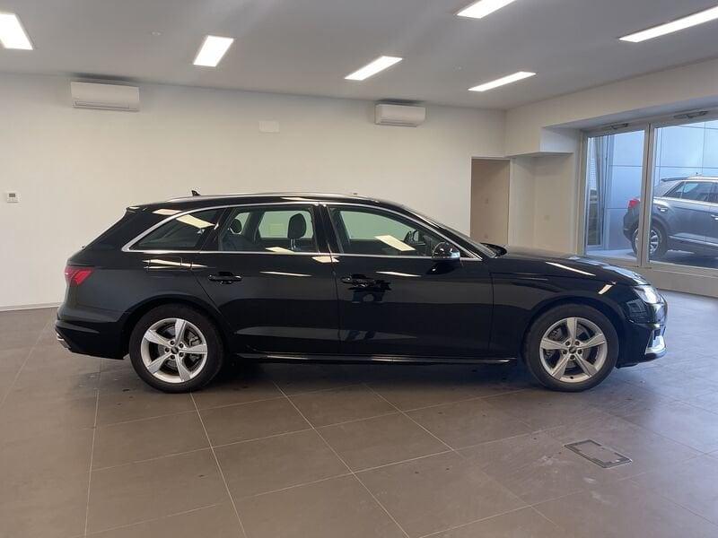 Audi A4 AVANT 35 TDI S TRONIC