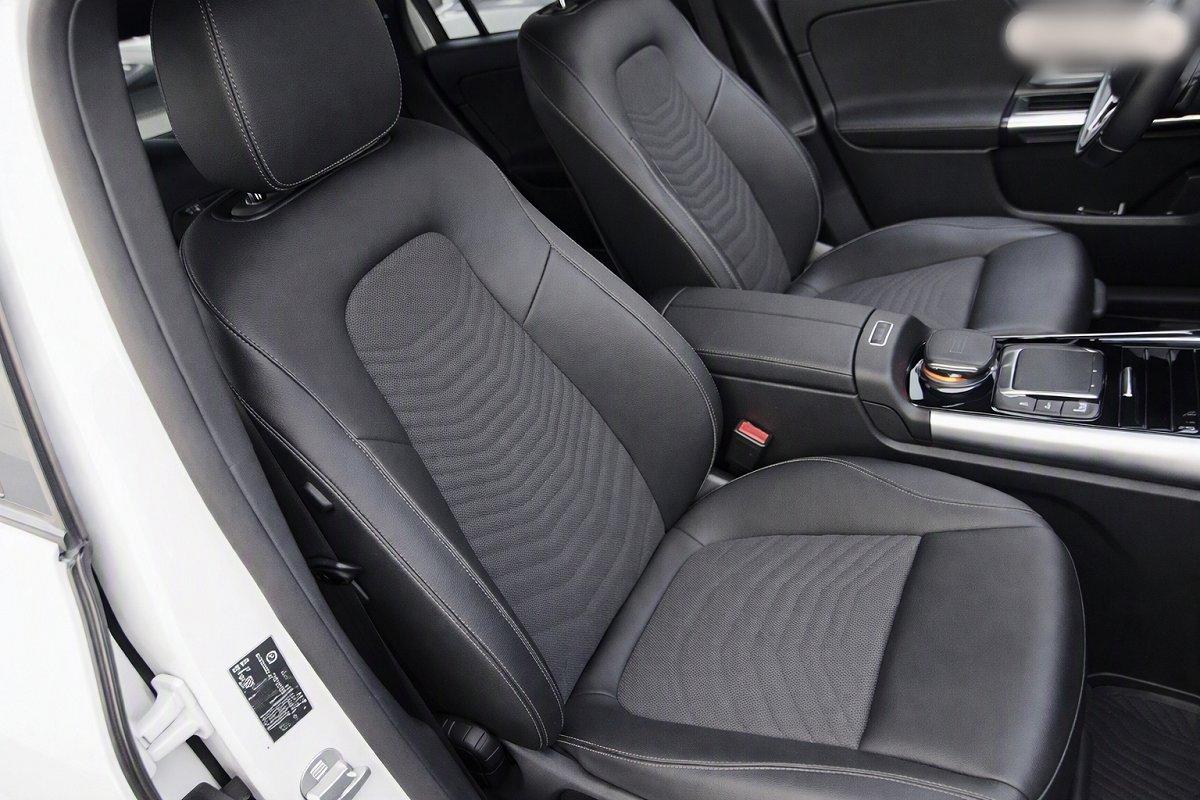 MERCEDES GLA 200 d Automatic Sport
