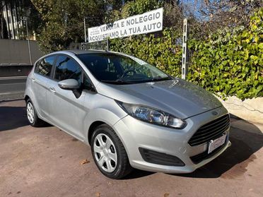 FORD Fiesta 1.5 TDCi 75CV 5 porte Black & White Edition