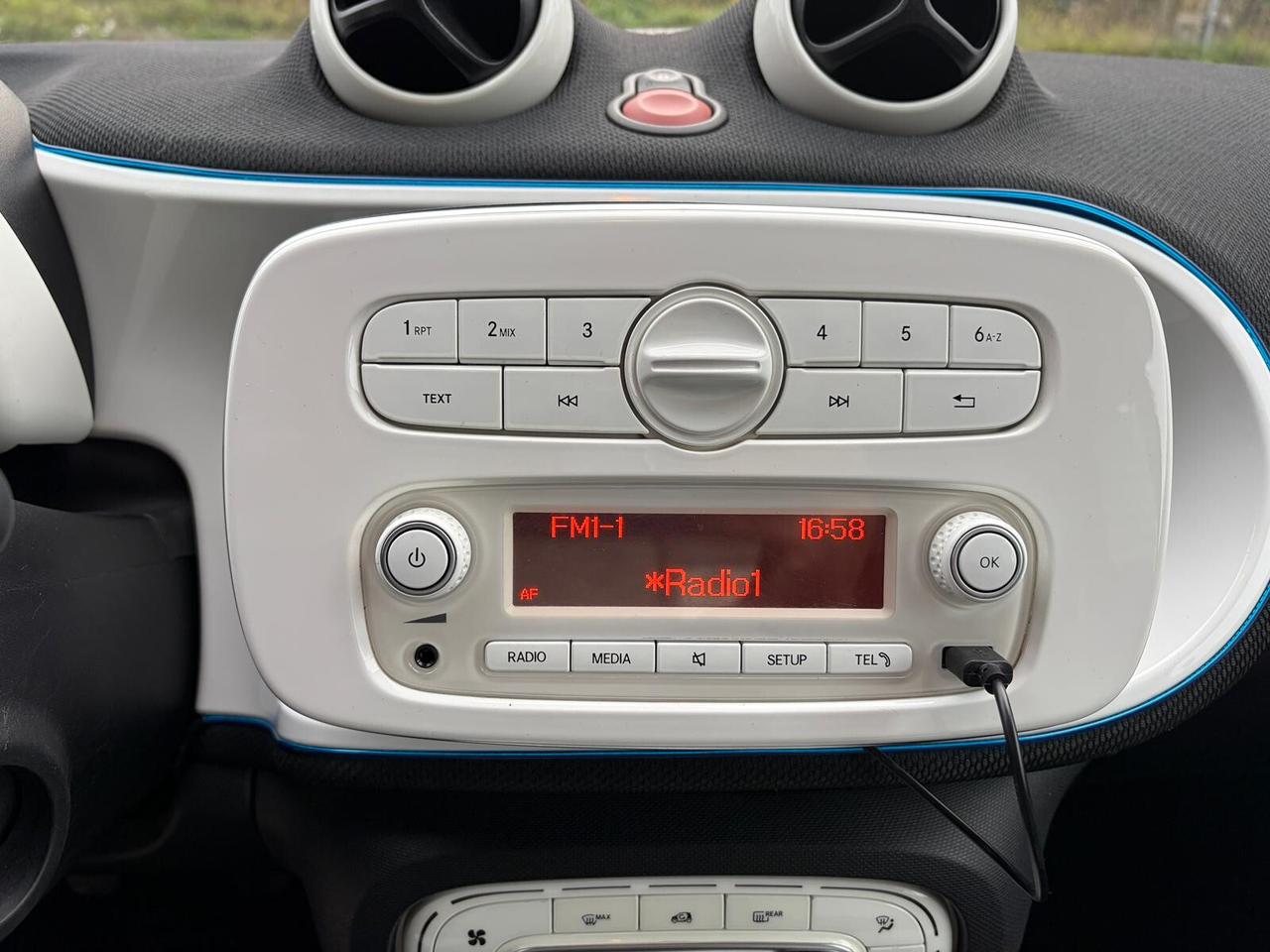 Smart ForTwo 1.0 BENZINA 71CV Passion