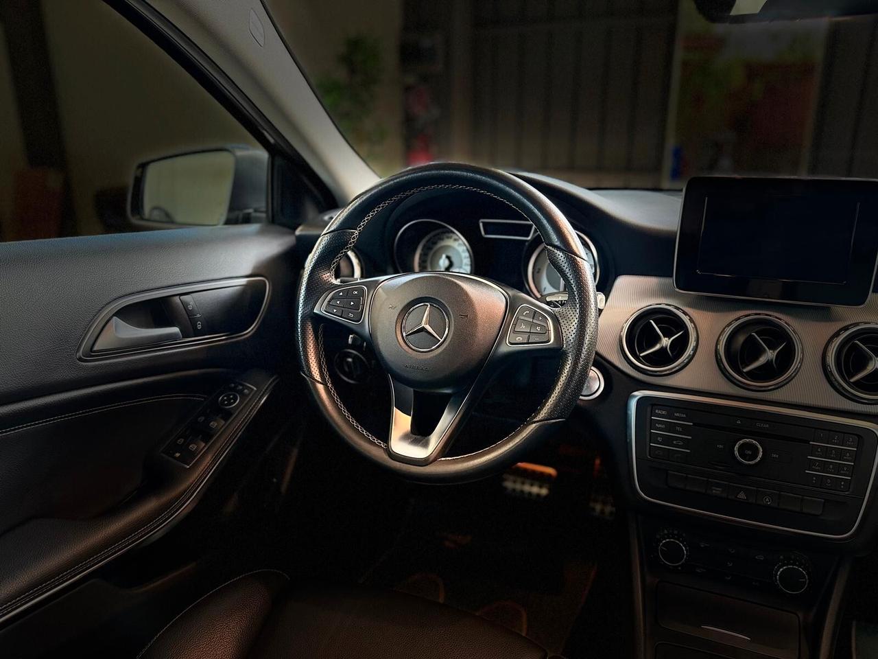 Mercedes-benz GLA 220 Premium auto