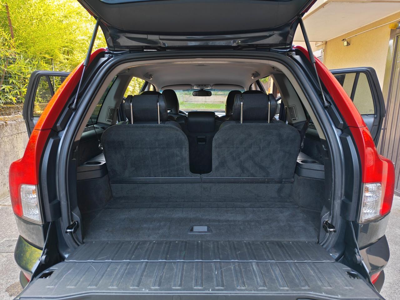 Volvo XC90 2.4 DIESEL 185cv D5 AWD / Unipro