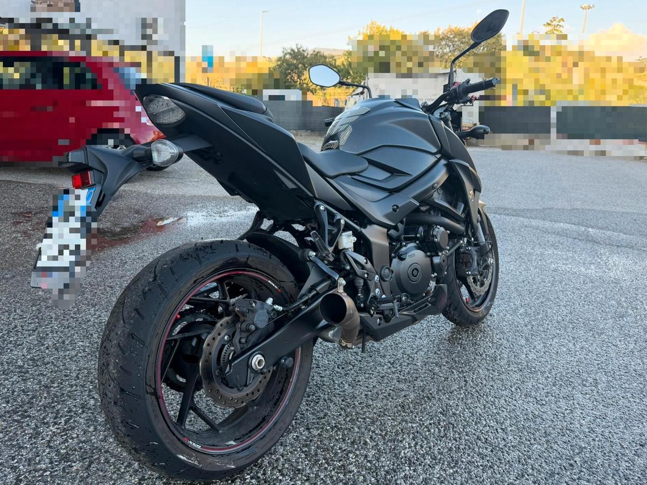 Suzuki GSX S 750