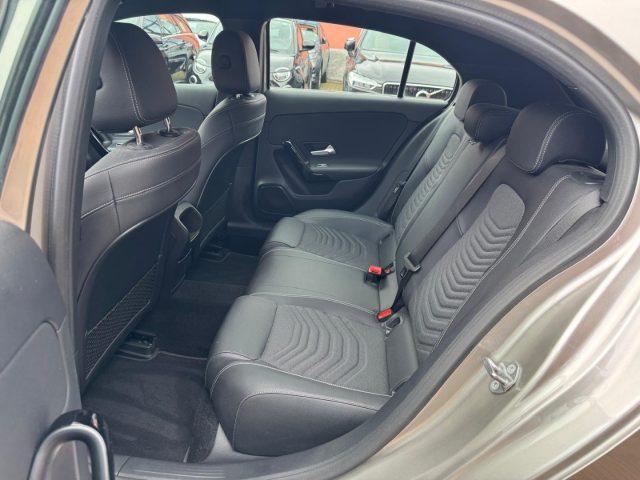 MERCEDES-BENZ A 180 Automatic Sport