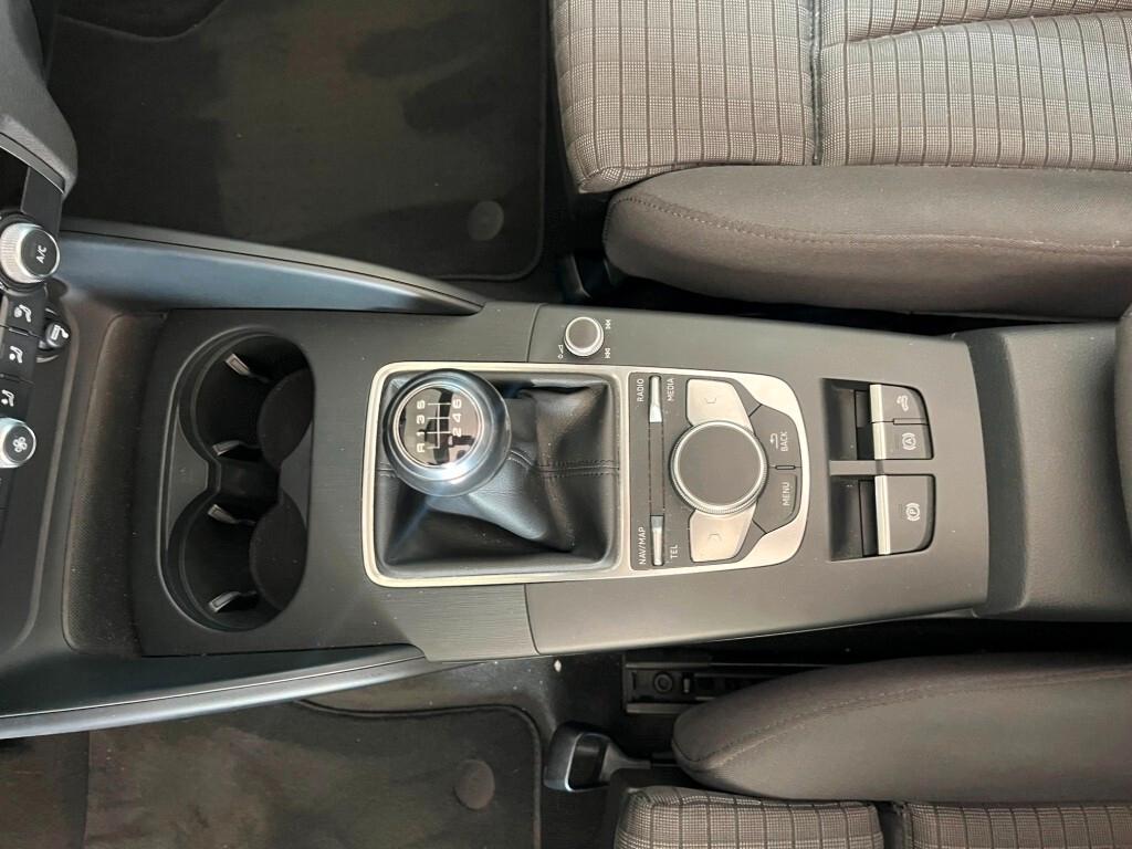 Audi A3 Cabrio 1.6 TDI 116 CV Sport