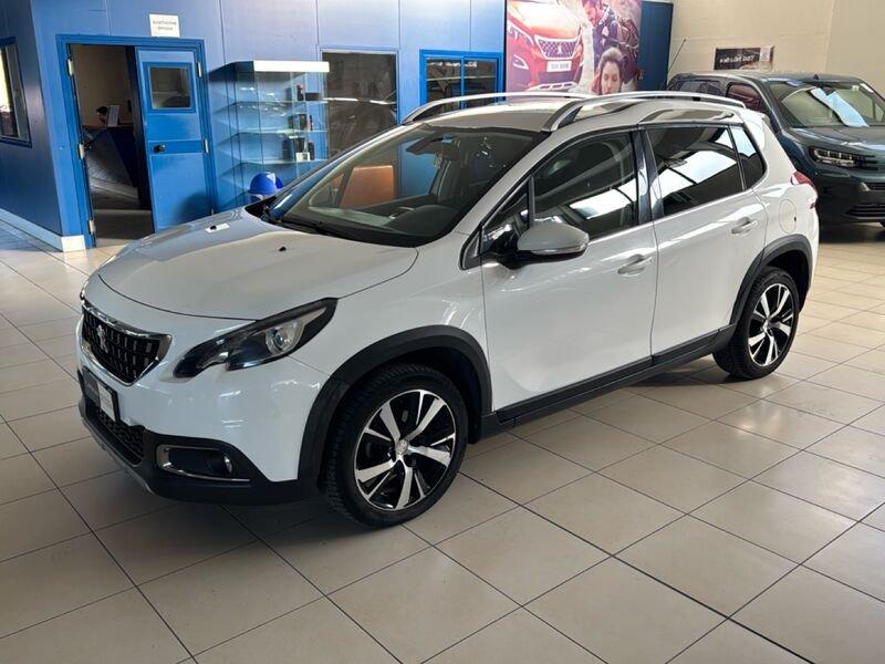 Peugeot 2008 BlueHDi 100cv Allure