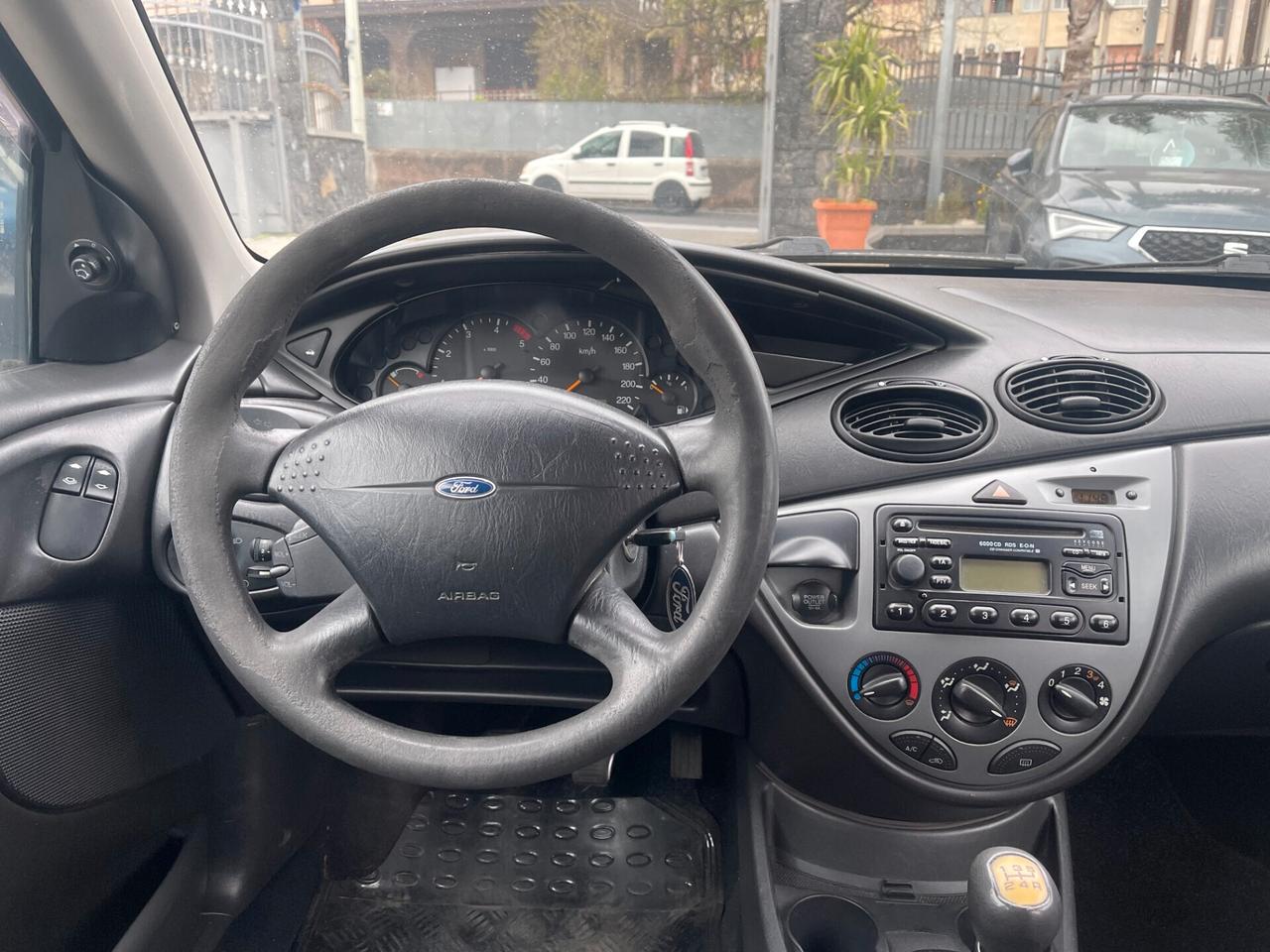Ford Focus 1.8 TDDi 5p.