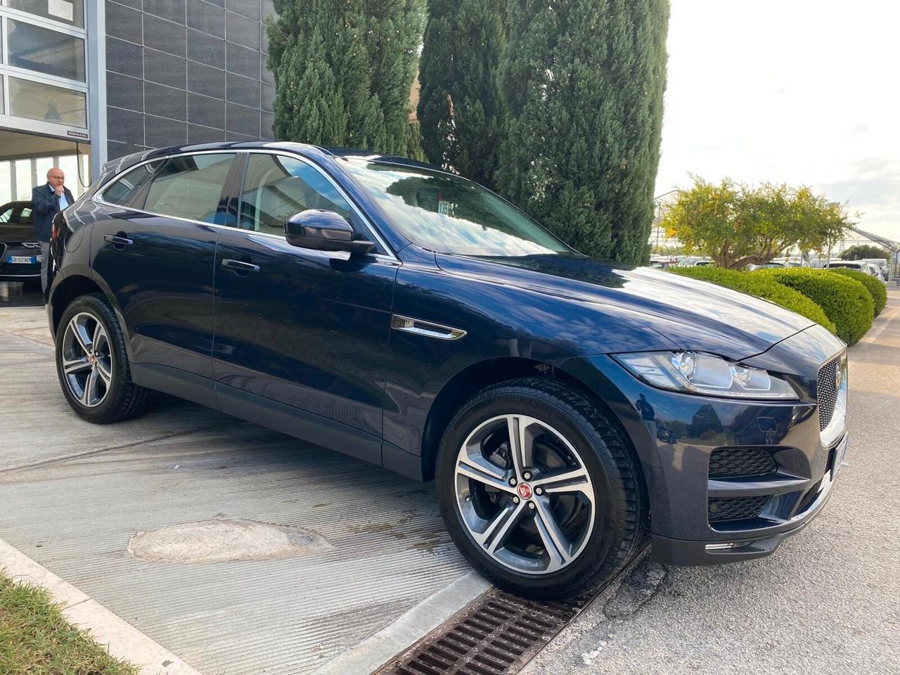 Jaguar F-Pace 2.0 D 180 CV AWD Prestige