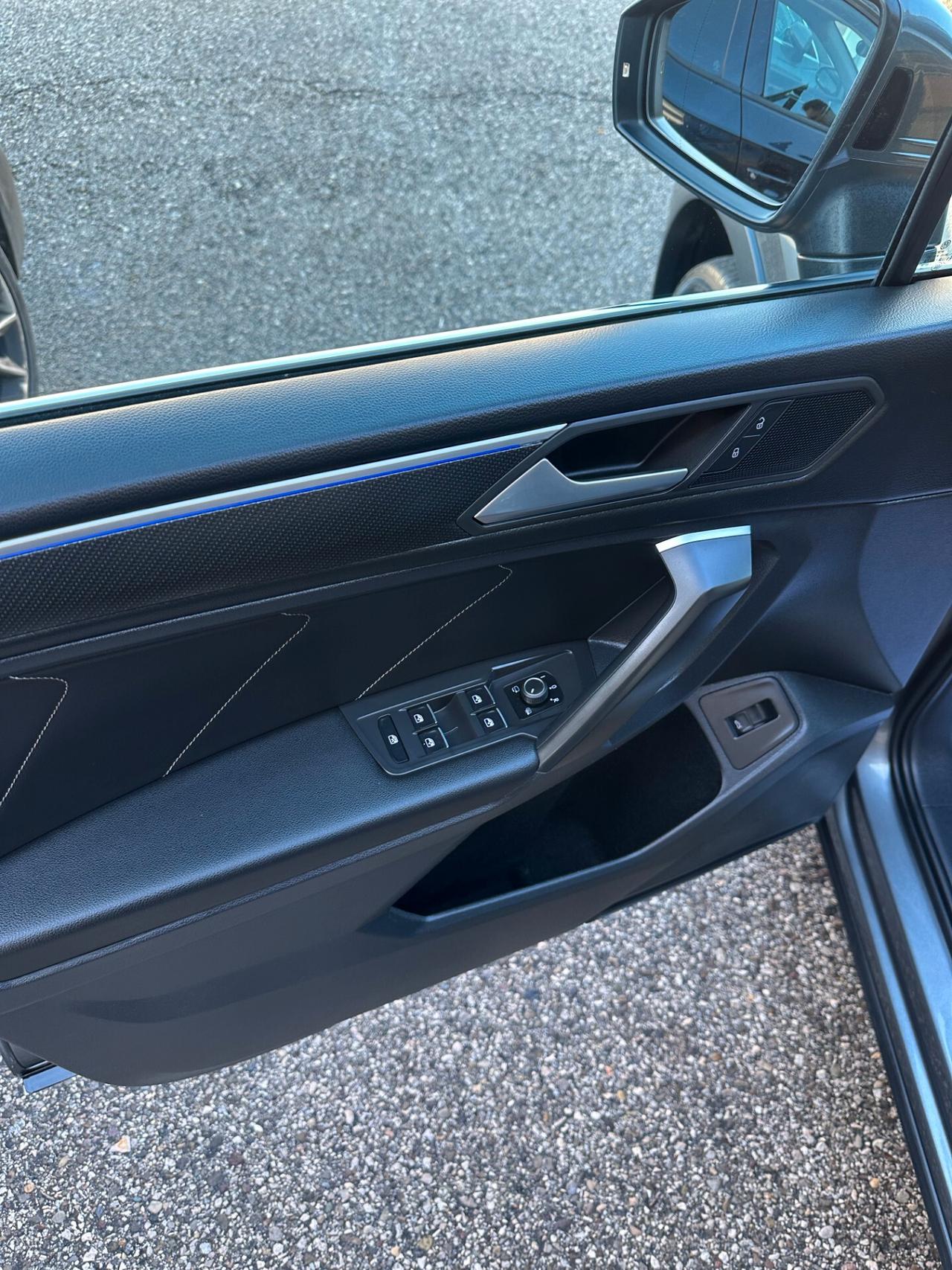 Volkswagen Tiguan Allspace 2.0 TDI SCR DSG 4MOTION R-Line 7 posti