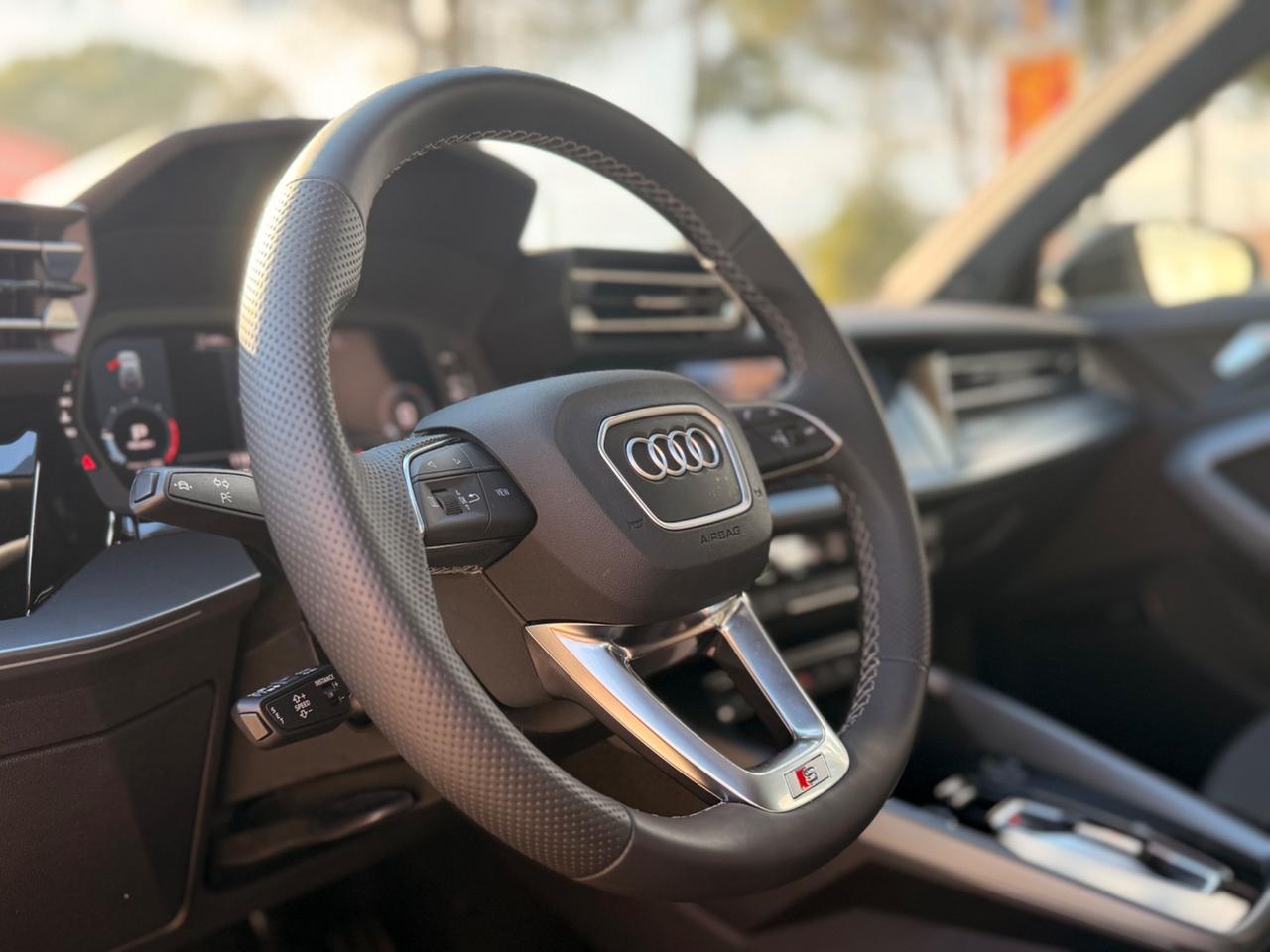 AUDI A3 SPB 35d 150cv S LINE + tetto apr. Pack luci