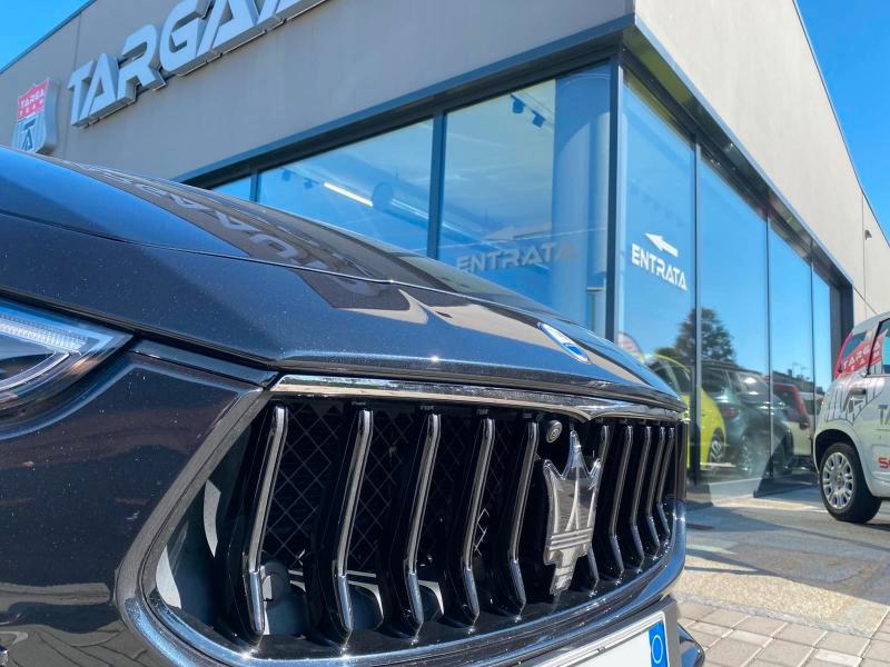 Maserati Ghibli 3.0 V6 Modena 430cv awd auto