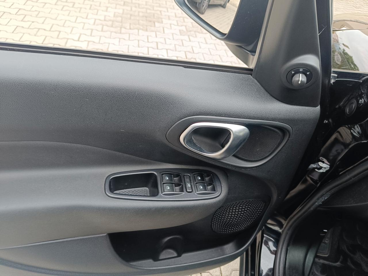 Fiat 500L 1.3 Multijet 95 CV Dualogic Cross