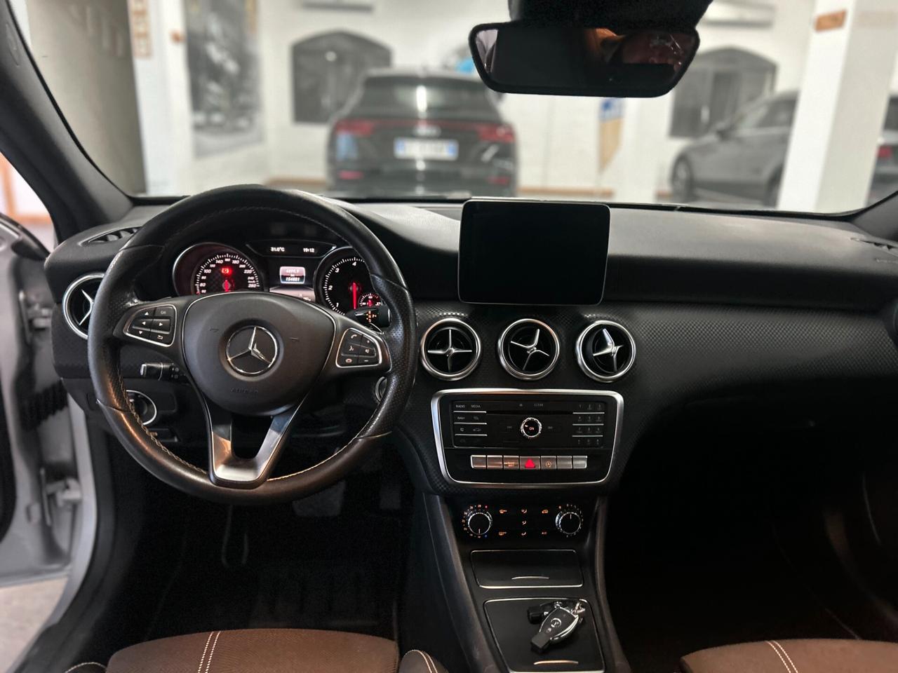 Mercedes-benz A 200 d Automatic Sport - 2017