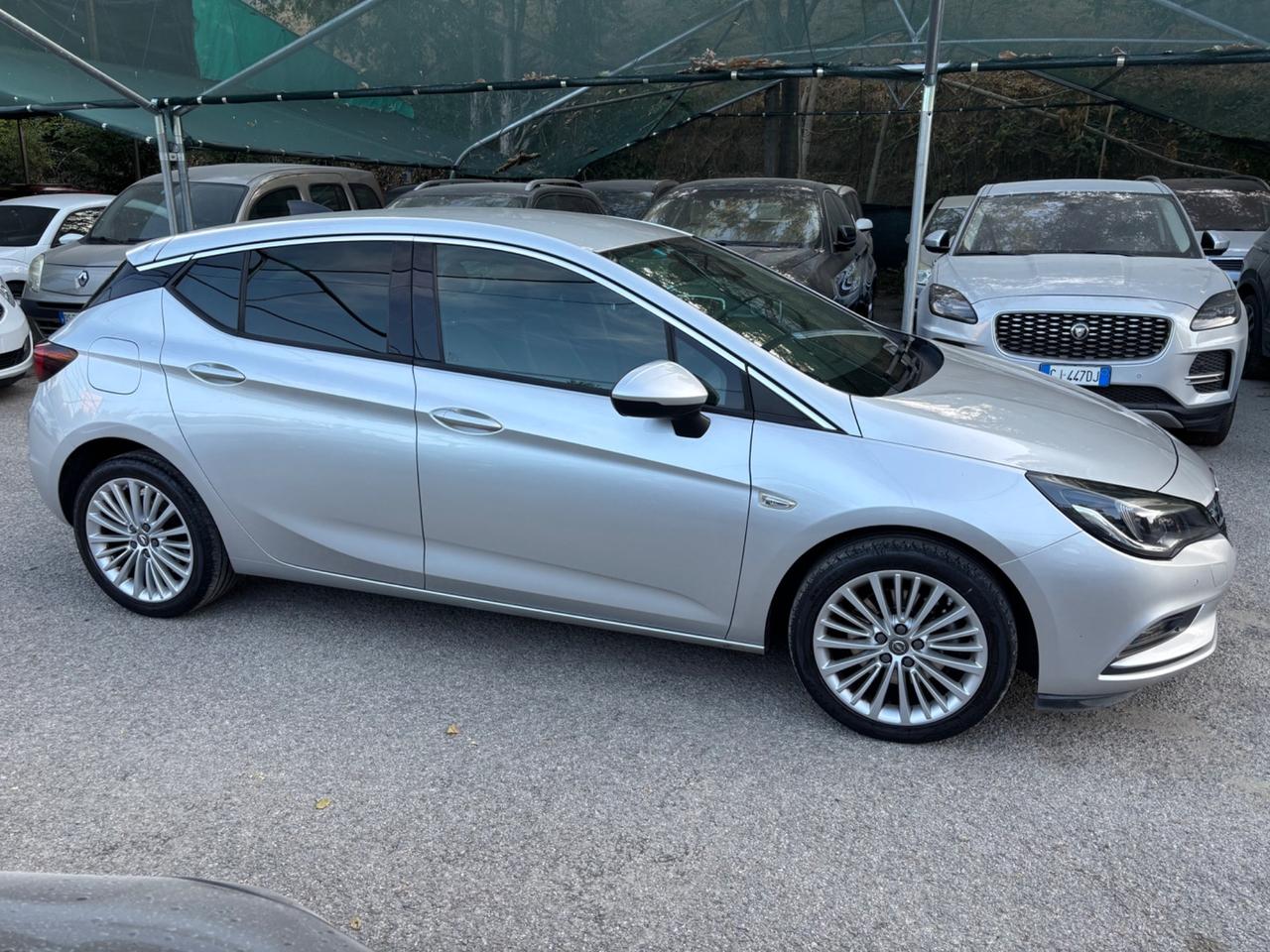 Opel Astra 1.6 CDTi 110CV 5 porte Innovation OK NEOPATENTATI