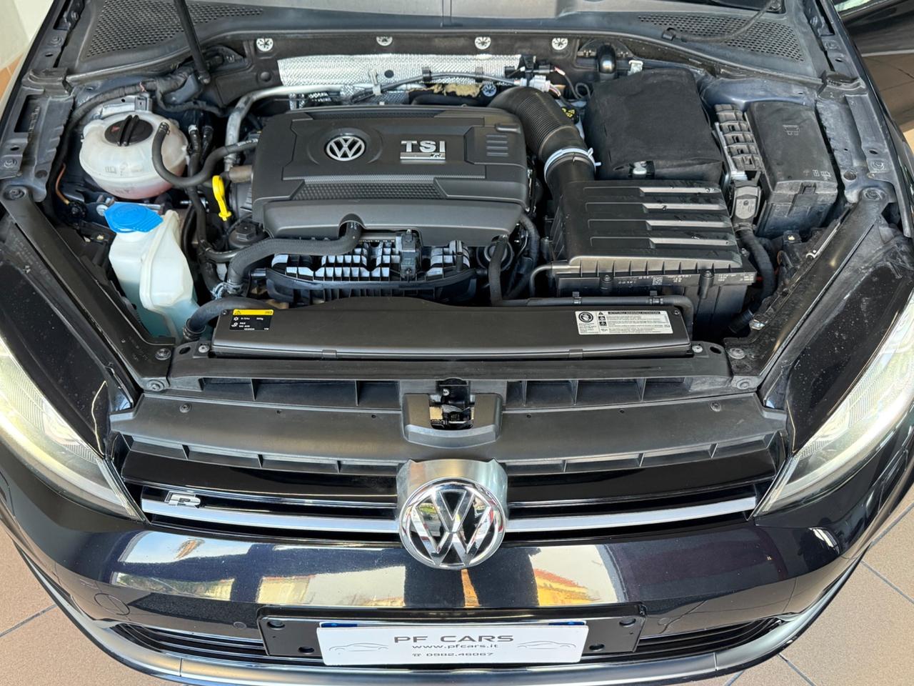 Volkswagen Golf R 2.0 DSG 3p. 300CV tetto apribile.
