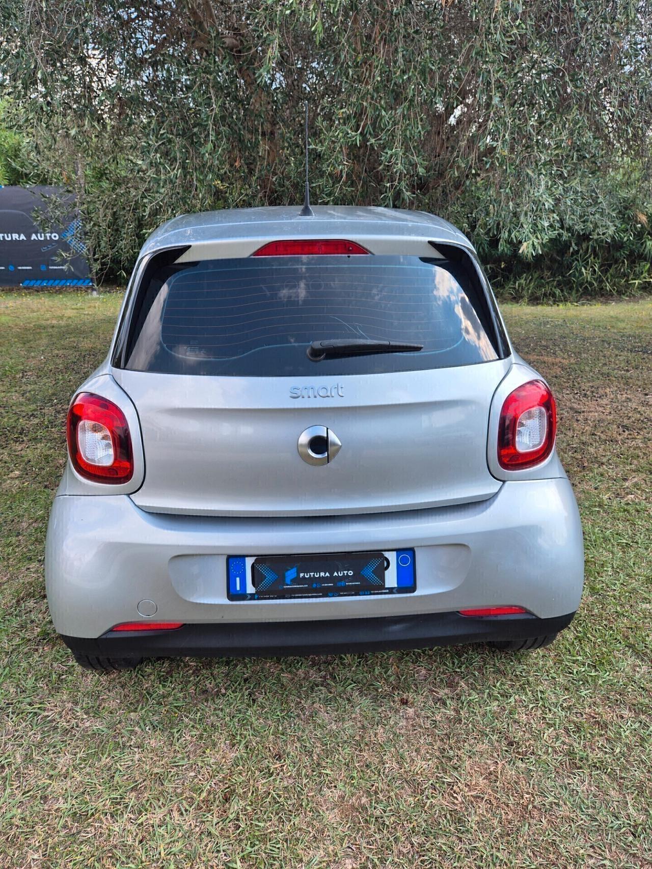 Smart ForFour 70 1.0 Youngster.