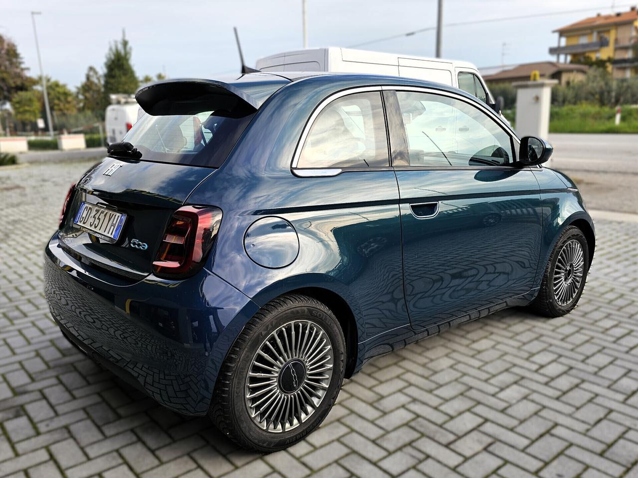 Fiat 500 Business Opening Edition 42 kWh
