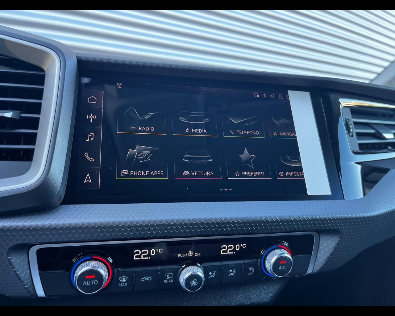 AUDI A1 SPORTBACK 30 TFSI S-TRONIC S LINE EDITION