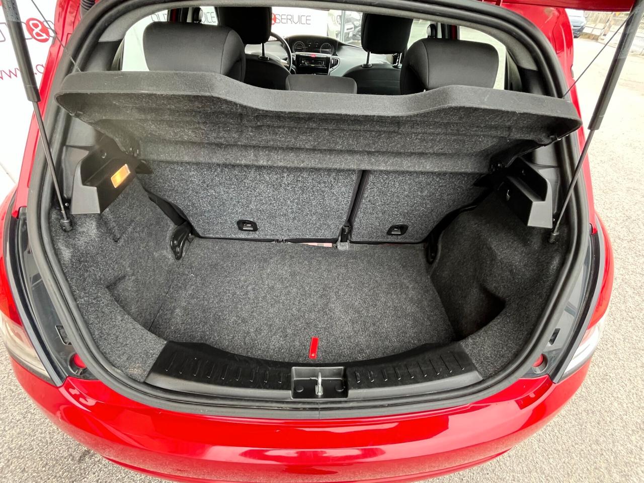 Lancia Ypsilon 1.2 69 CV 5 porte Mya