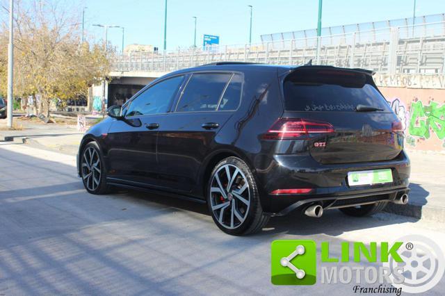 VOLKSWAGEN Golf GTI 2.0 TSI DSG