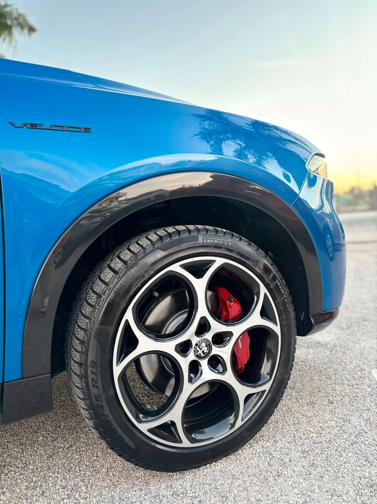 Alfa Romeo Tonale 1.3 280 CV PHEV AT6 Q4 Veloce