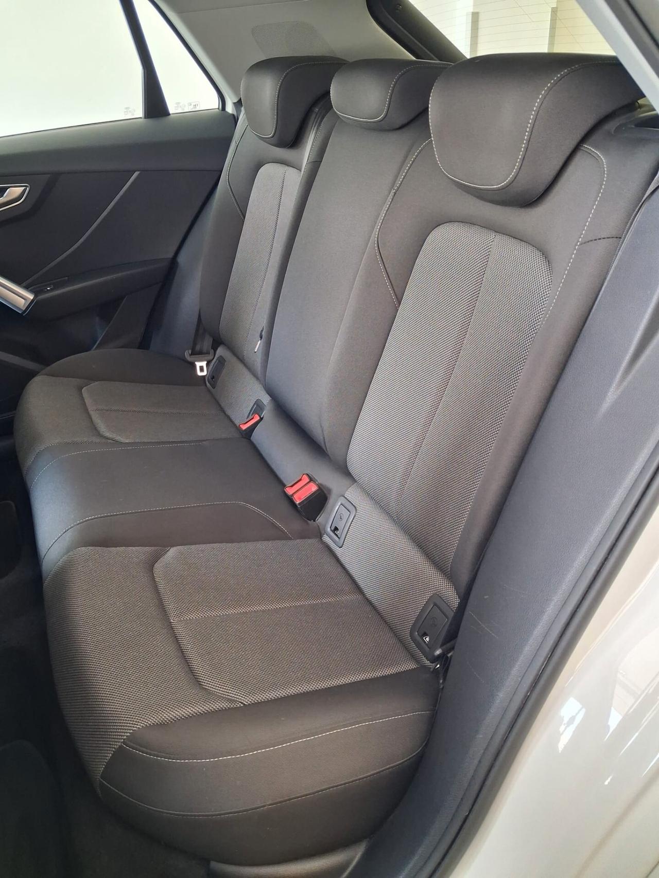 Audi Q2 30 TDI S tronic Business Design