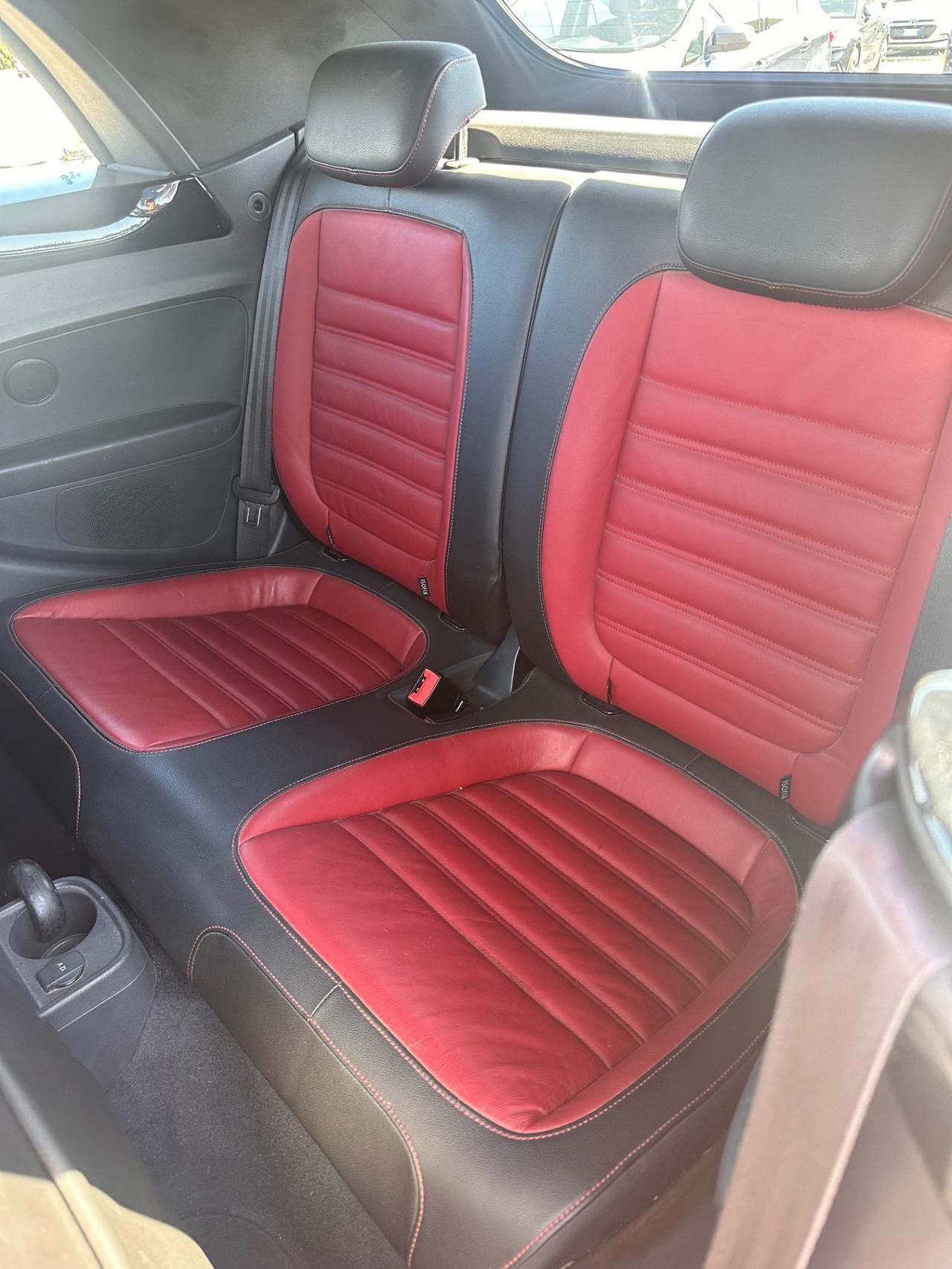 Volkswagen Maggiolino Cabrio 1.6 TDI Design 50esimo anniversario